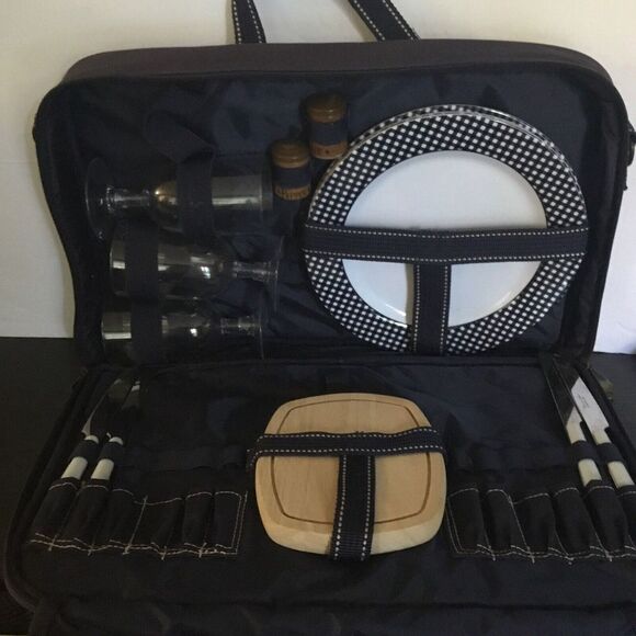 Other - Picnic‎ At Ascot Picnic Set